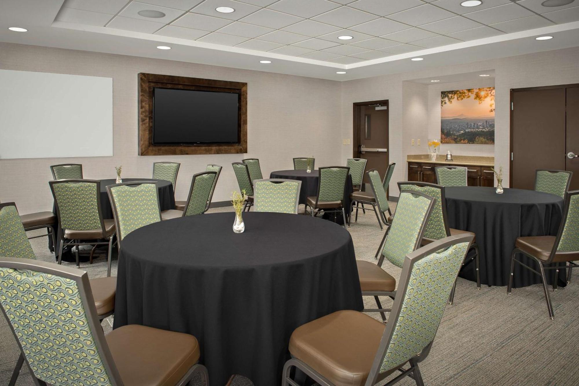 Hampton Inn & Suites Portland/Hillsboro-Evergreen Park Esterno foto