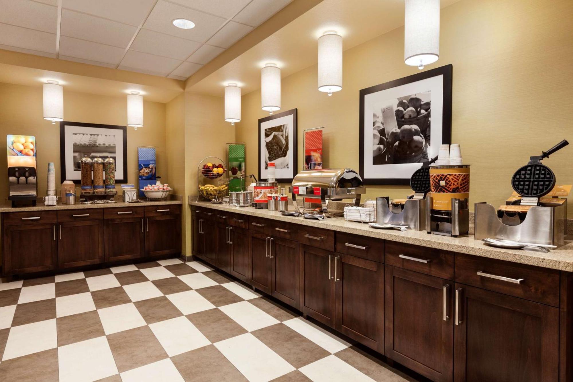 Hampton Inn & Suites Portland/Hillsboro-Evergreen Park Esterno foto